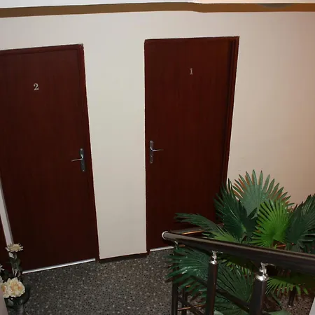 Style Place Konukevi 3*